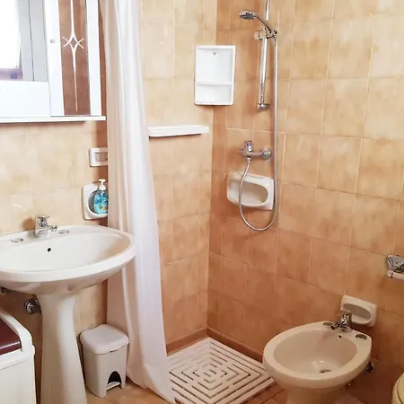 Sunny Apartment *